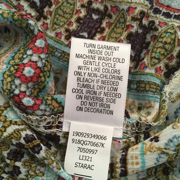 Tunic with Lace Sides by World Unity, Size Large - Picture 7 of 8